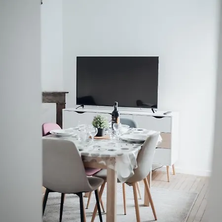 Neuf, Moderne Et Confortable!
